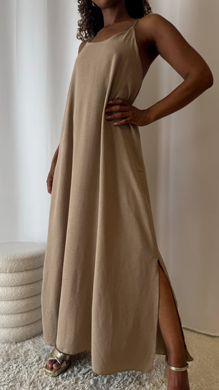 Robe Nelly (taupe) 🇮🇹