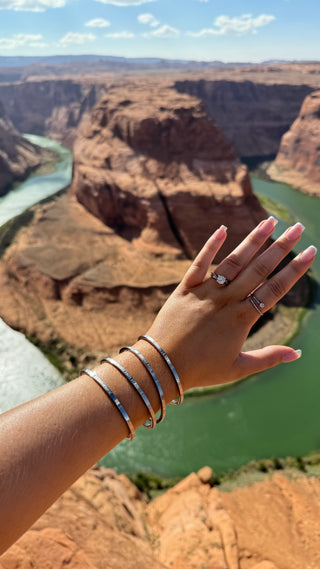 Bracelet " Loin des yeux près du coeur " (argenté)