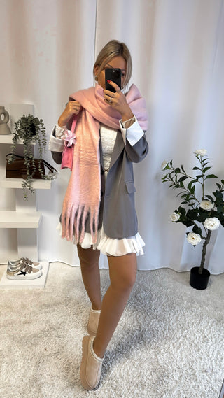 Écharpe rose pâle