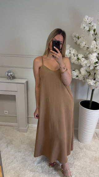 Robe Nina (camel) 🇮🇹