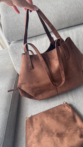 Sac ESSENTIEL en daim (Camel)