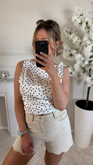 Short Lolita (beige)